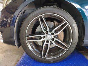 Mercedes Benz E250 Amg Line (R19 Led)