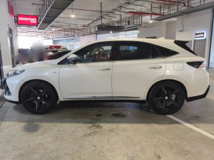 Toyota Harrier Elegance G's 2.0 Cvt