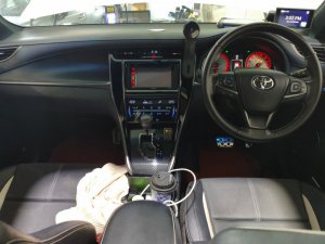 Toyota Harrier Elegance G's 2.0 Cvt