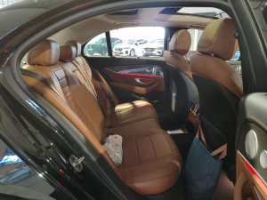 Mercedes Benz E300E Sedan (R19 Led SR)