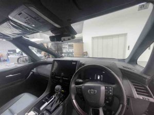 Toyota Alphard Hybrid Z (Hybrid)