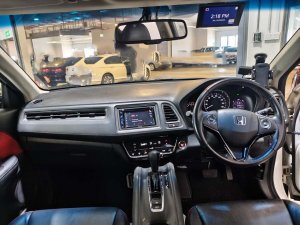 Honda Vezel 1.5x Cvt