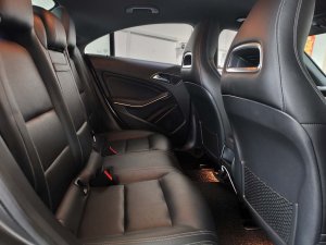 Mercedes Benz Cla180 Coupe Urban (r18 Led)