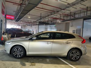 Volvo V40 T2 (a)