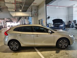 Volvo V40 T2 (a)