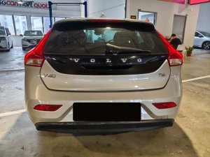 Volvo V40 T2 (a)