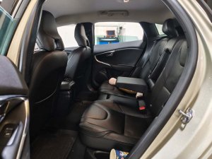 Volvo V40 T2 (a)