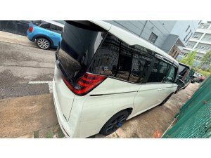 Toyota Noah Hybrid 1.8X Cvt (Hybrid)