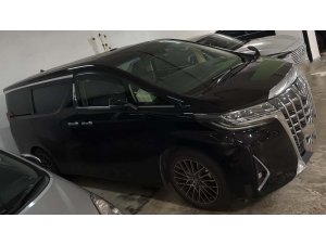 Toyota Alphard 2.5x Cvt