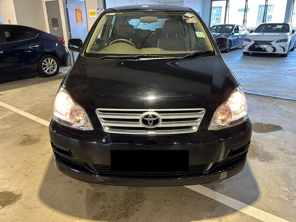 Toyota Picnic Auto W/O Roof Rack (COE Till 01/2029)