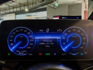 Mercedes Benz EQE 300 EA LN, RAS (Electric Vehicle)