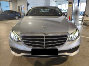 Mercedes Benz E250 Exclusive (r18 Led)