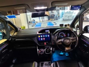 Toyota Esquire Hybrid 7 Seater 1.8gi Cvt (Hybrid)