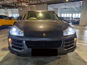 Porsche Cayenne Tiptronic (COE Till 11/2027)