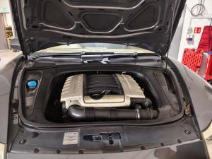 Porsche Cayenne Tiptronic (COE Till 11/2027)