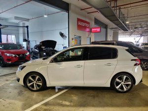 Peugeot 308 5dr Allure Puretech 1.2 A/t 2wd S/r