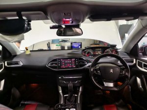 Peugeot 308 5dr Allure Puretech 1.2 A/t 2wd S/r