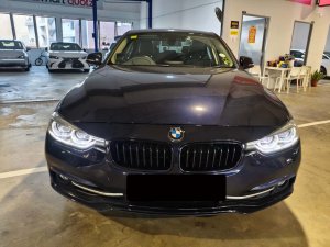 BMW 318i Sedan Led Nav