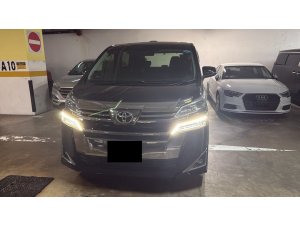 Toyota Vellfire Elegance Moonroof (Auto)