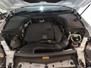 Mercedes Benz GLC300 4Matic (Hybrid)