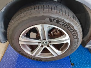 Mercedes Benz GLC300 4Matic (Hybrid)