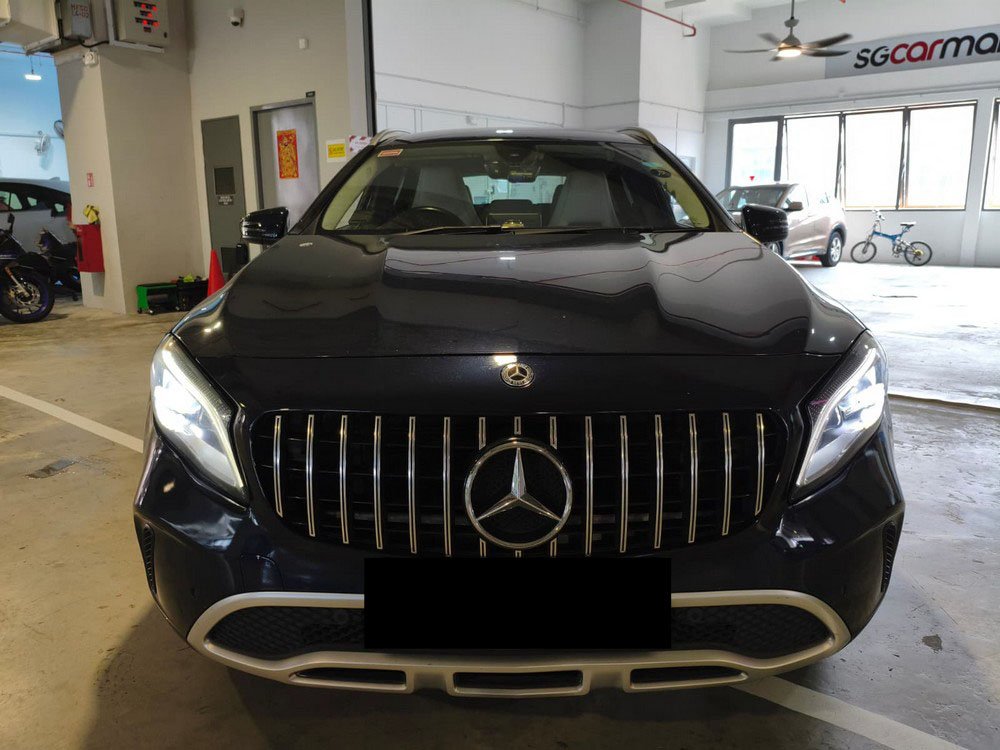 Mercedes Benz GLA180 Urban (R18 Led)