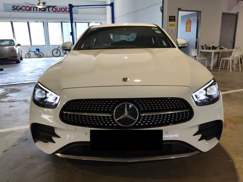 Mercedes Benz E200 Amg Line M (Hybrid)