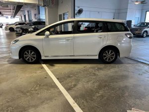 Toyota Wish 1.8 Cvt