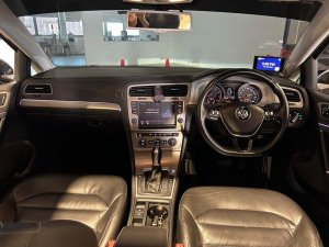 Volkswagen Golf A7 1.4 Tsi AT 5g13gz Sr Hid (COE Till 05/2030)