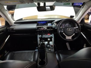 Lexus IS200T Executive