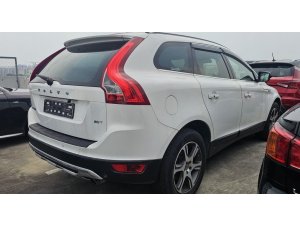 Volvo Xc60 2.0t Auto Abs D/ab 2wd 5dr (COE Till 09/2030)