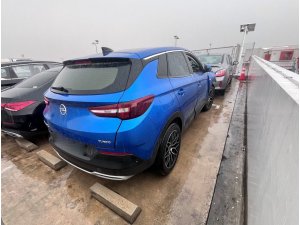 Opel Grandland X B12XHT AT