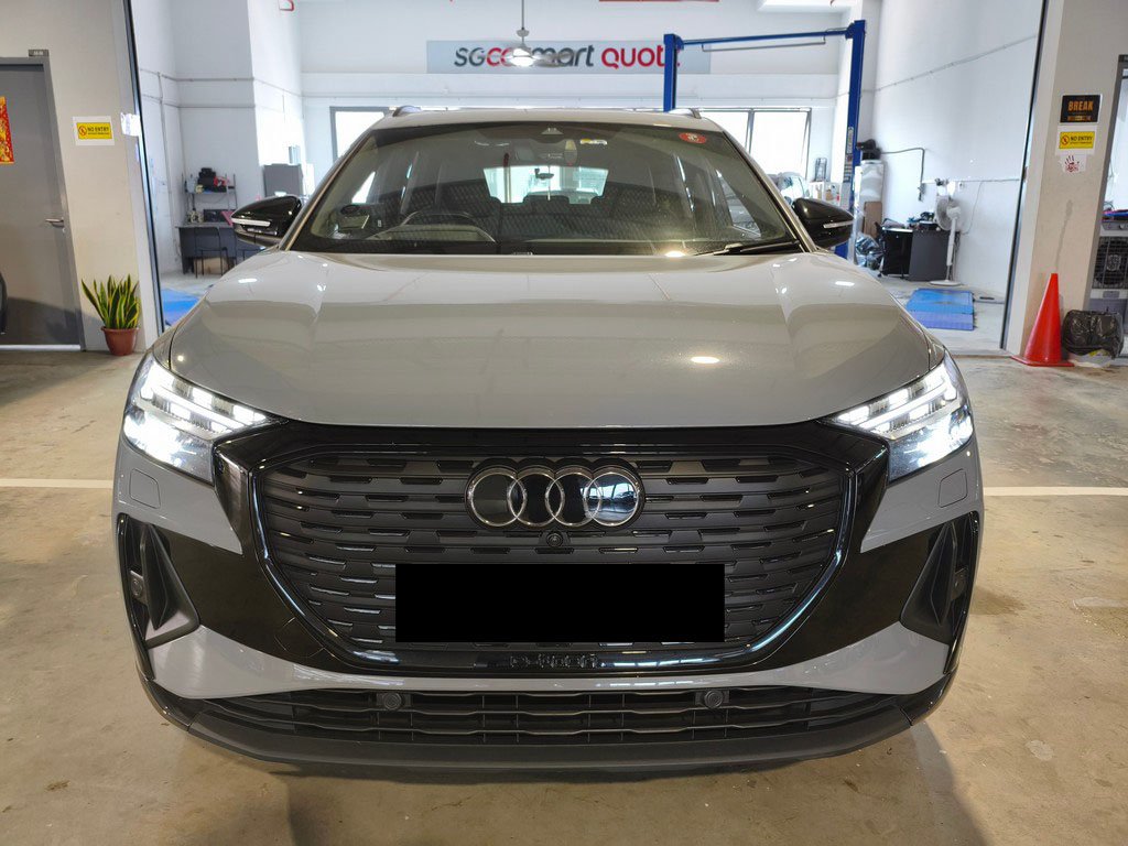 Audi Q4 45 E Tron (matrix, Sr) (Electric Vehicle)