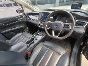 Byd E6 (me 2) (Electric Vehicle)