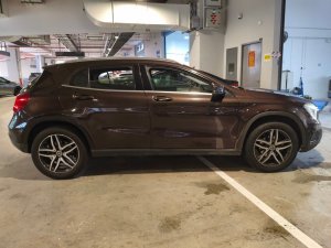 Mercedes Benz Gla180 (r18 Bi)