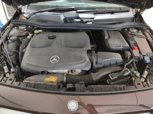 Mercedes Benz Gla180 (r18 Bi)