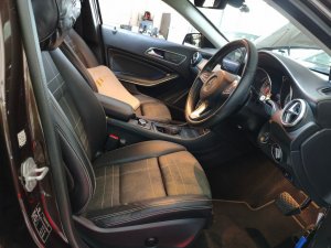 Mercedes Benz Gla180 (r18 Bi)